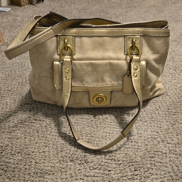 Coach Penelope Shoulder Bag